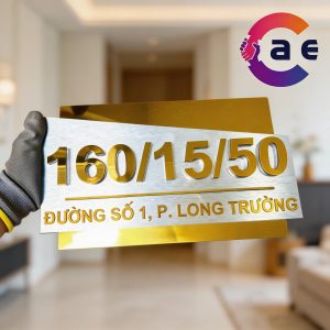 BẢNG, BIỂN SỐ NHÀ. Nền Alcorest Xước bạc + Gương vàng, số nổi 10mm + khắc âm nội dung BSN103