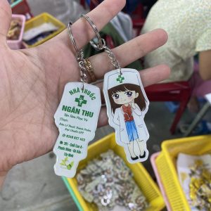 Top 99+ Mẫu Móc Khóa Chibi Tiệm Thuốc Tây Đẹp_MK209, Giá Rẻ Tận Xưởng 2026, Ship Toàn Quốc| ACE DECOR