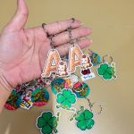 MÓC KHÓA CHỮ CÁI KÈM LINH VẬT CUTE CÁ NHÂN HÓA_MK203 THEO YÊU CẦU- CHẤT LIỆU MICA BỀN ĐẸP - MIỄN PHÍ THIẾT KẾ - SHIP TOÀN QUỐC|  ACE DECOR