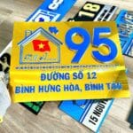 Bảng Số Nhà Alu Gương Vàng Số Mica Xanh Dương - Sự Kết Hợp Hoàn Hảo Cho Cặp Đôi Tài Vượng Tại Bình Dương