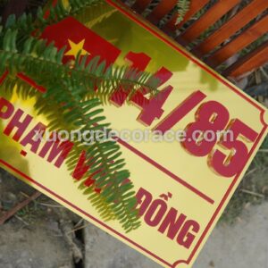 Alternative view of Biển Số Nhà Mica Đỏ Nền Vàng Gương Theo Yêu Cầu – Thiết Kế Phong Thủy Tăng Vượng Khí Tại Bắc Ninh