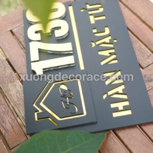 Nghệ Thuật Đa Tầng Vừa Âm Vừa Nổi Trên Con Biển Số Nhà Tone Xám Lông Chuột - Biển Số Nhà Chuẩn Gu Phong Cách Hiện Đại