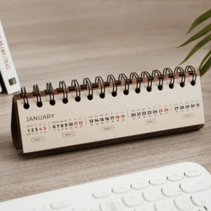 Lịch Gỗ Để Bàn Form Ngang Đẹp - In Khắc Logo Theo Yêu Cầu | ACE Decor