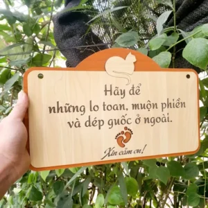 Alternative view of Bảng Gỗ Treo Cửa "Để Dép Bên Ngoài" Vừa Tinh Tế Vừa Lịch Sự, Sang Trọng